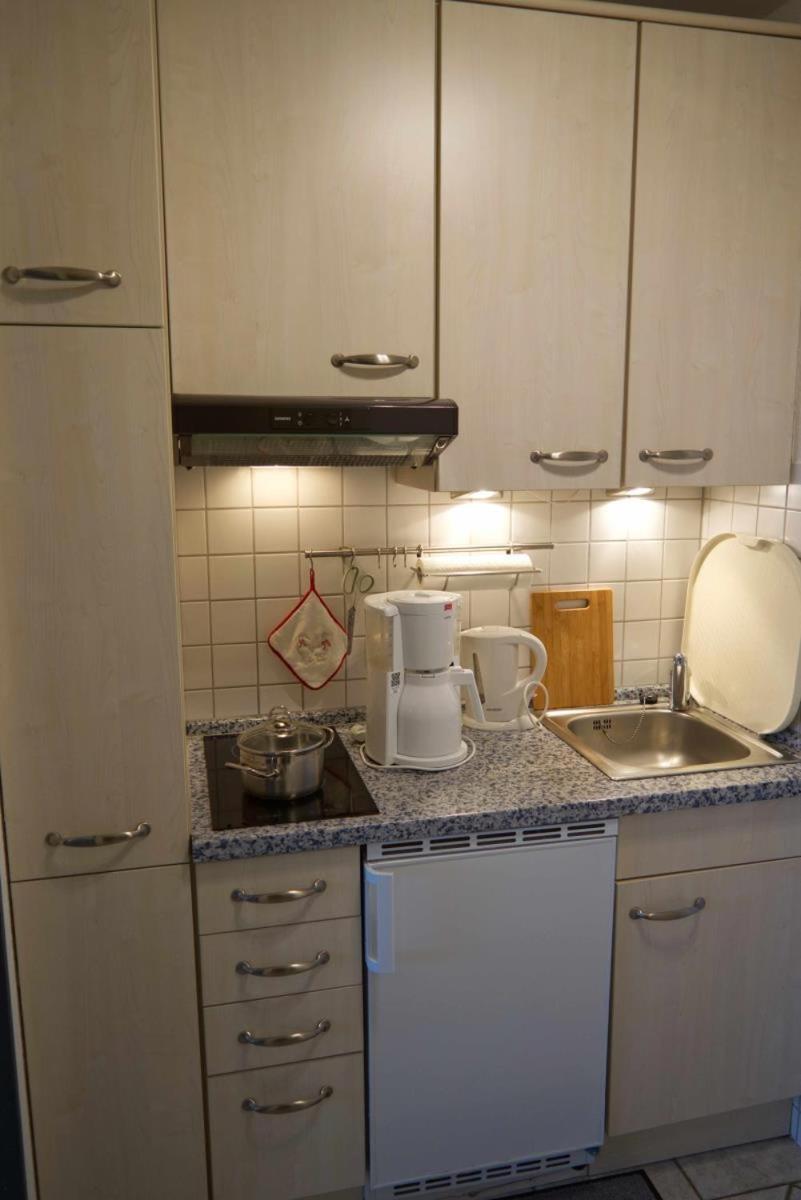 Inselblume 80 - Gemuetliche Ferienwohnung, Blick Auf Die Fehmarnsundbruecke Burgtiefe auf Fehmarn エクステリア 写真