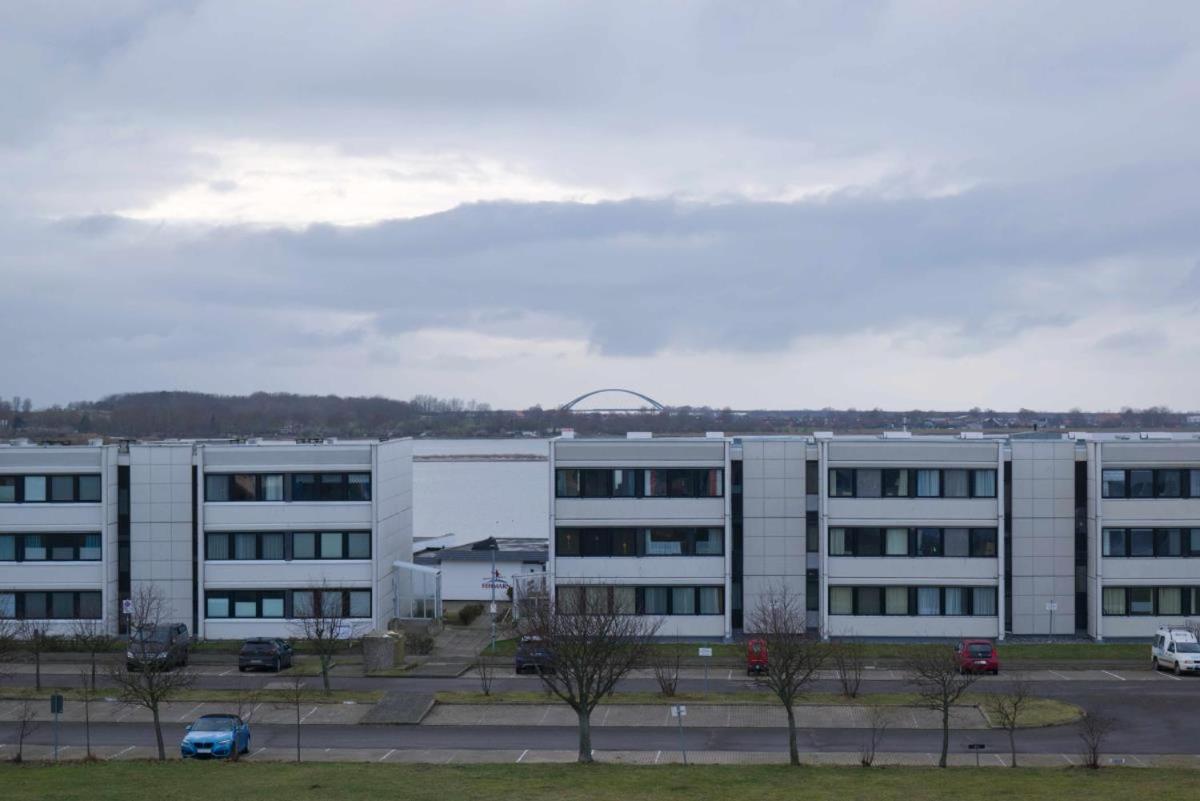 Inselblume 80 - Gemuetliche Ferienwohnung, Blick Auf Die Fehmarnsundbruecke Burgtiefe auf Fehmarn エクステリア 写真